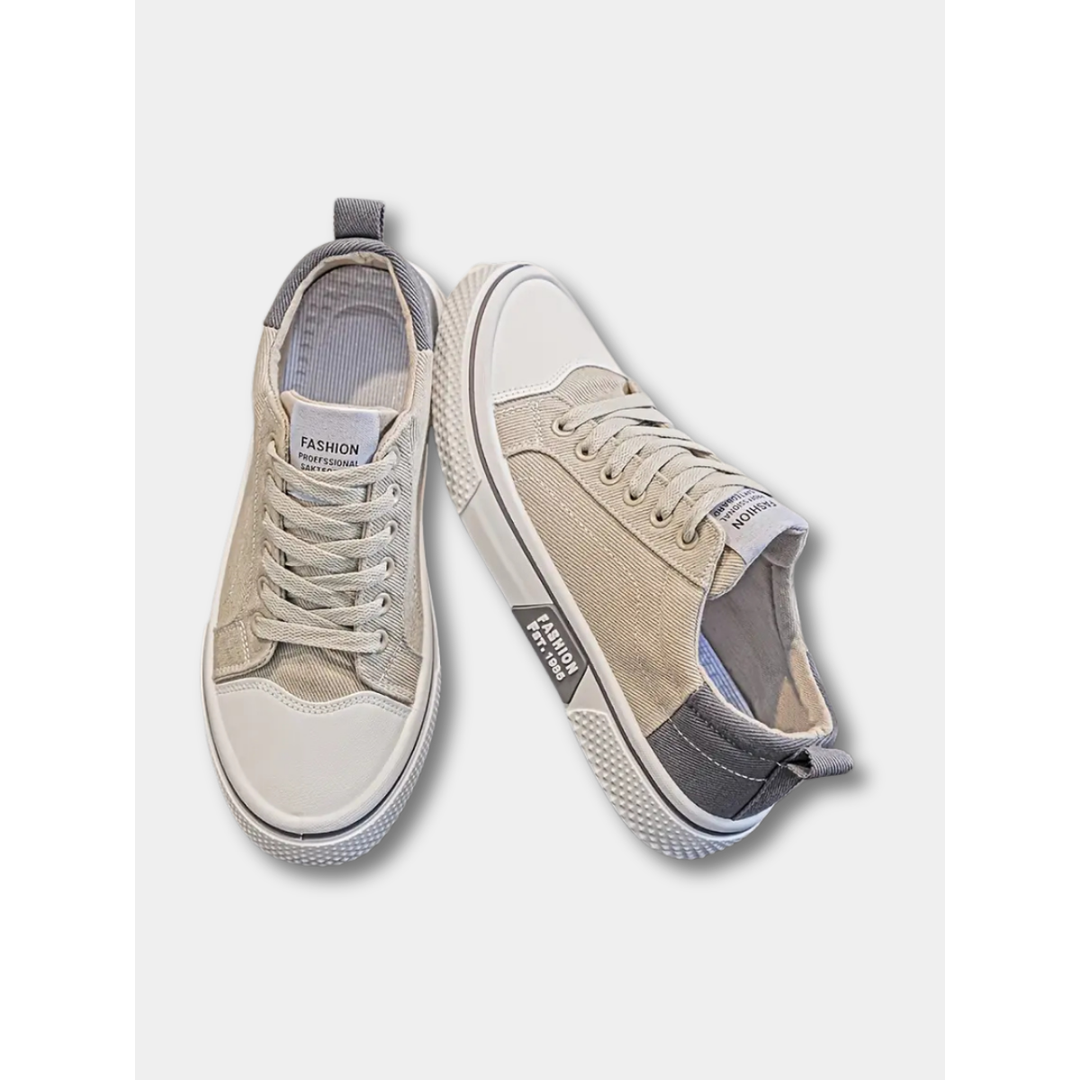 Men's casual lace-up trainers