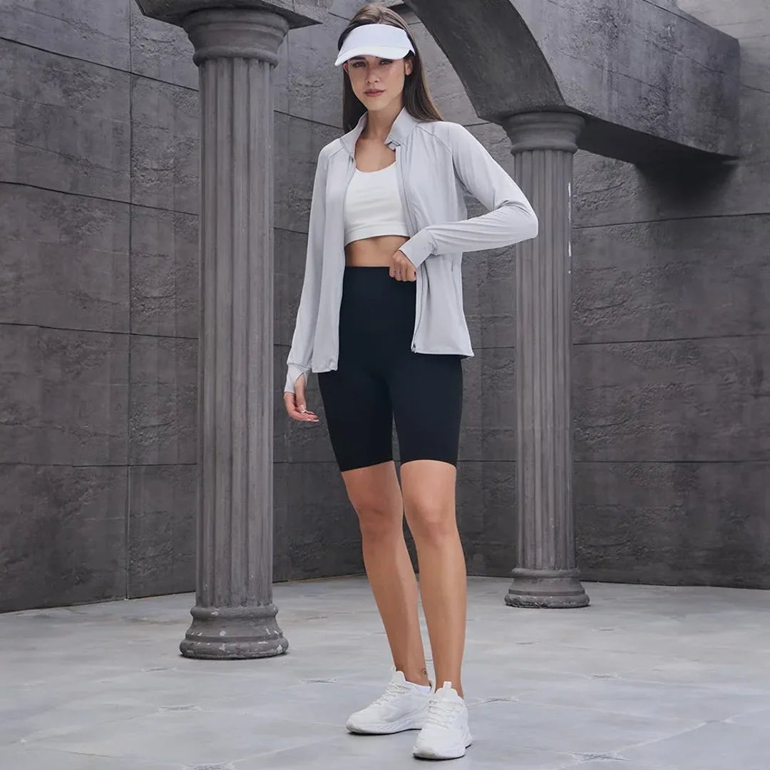 Women's lightweight zip-up running jacket