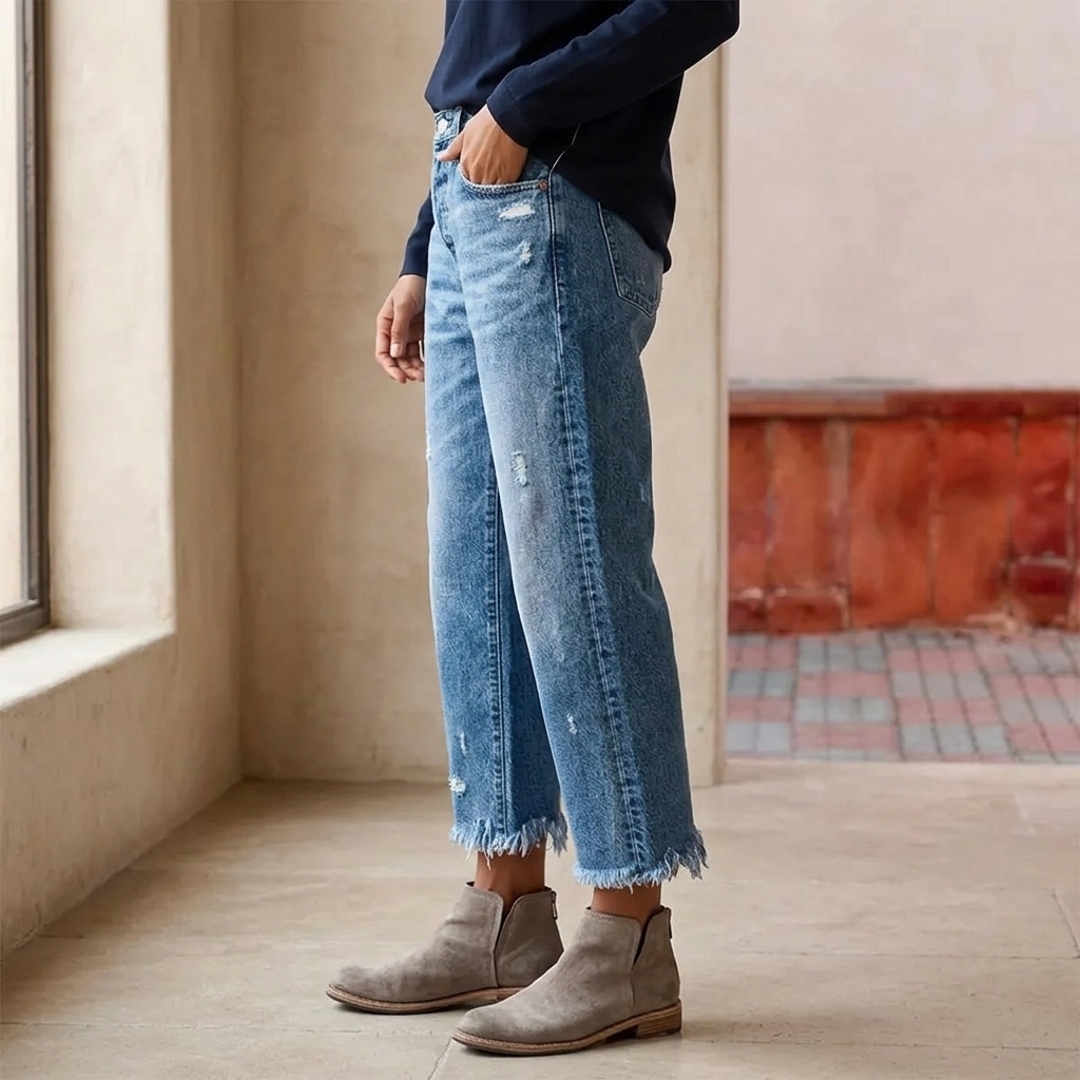 Women's fringed cropped straight leg jeans