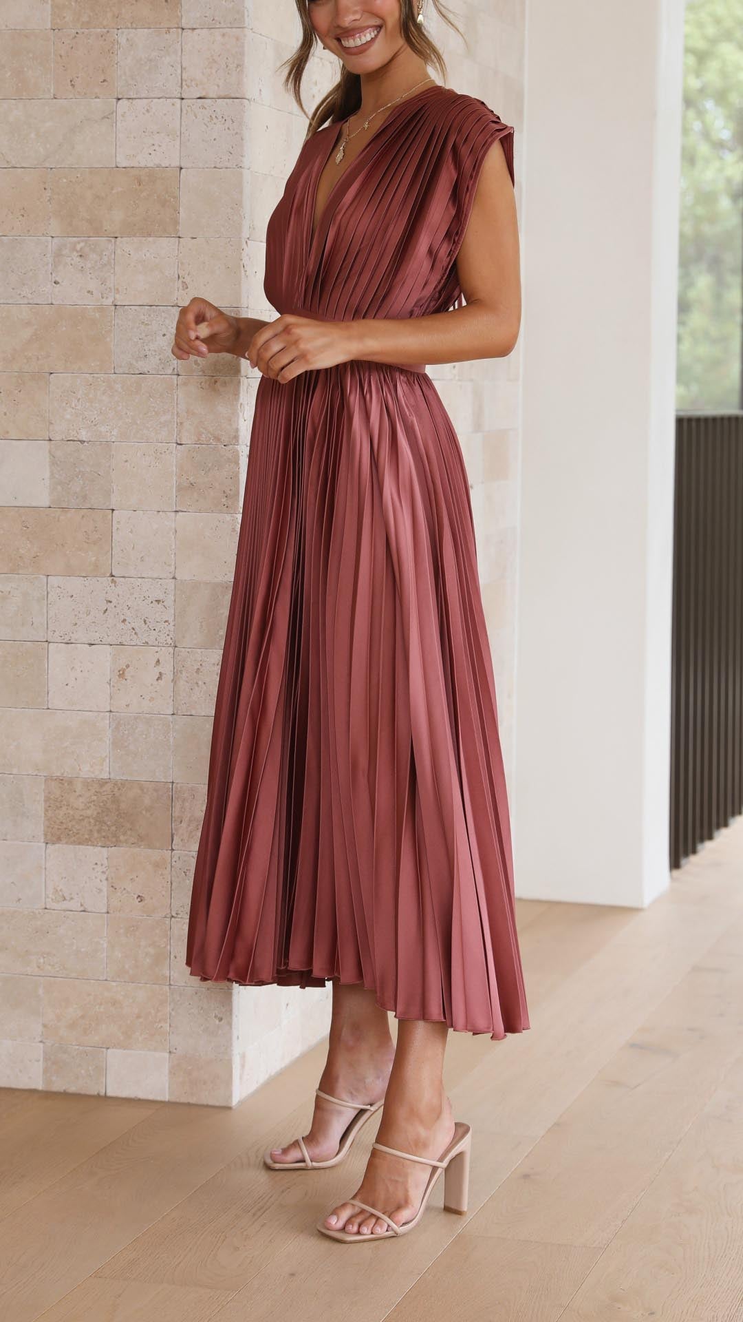NOA | PLEATED V-NECK MIDI DRESS