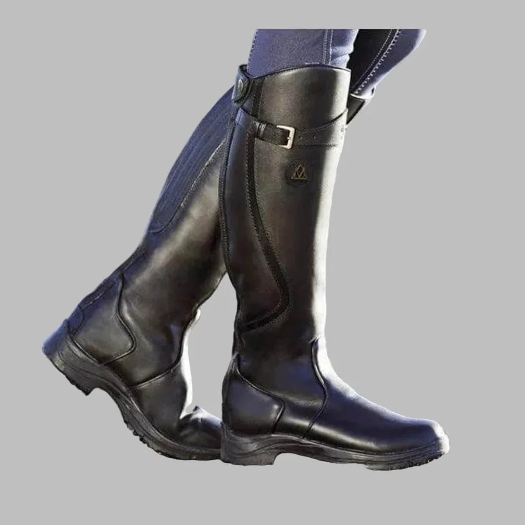 Women's leather-look boots in black