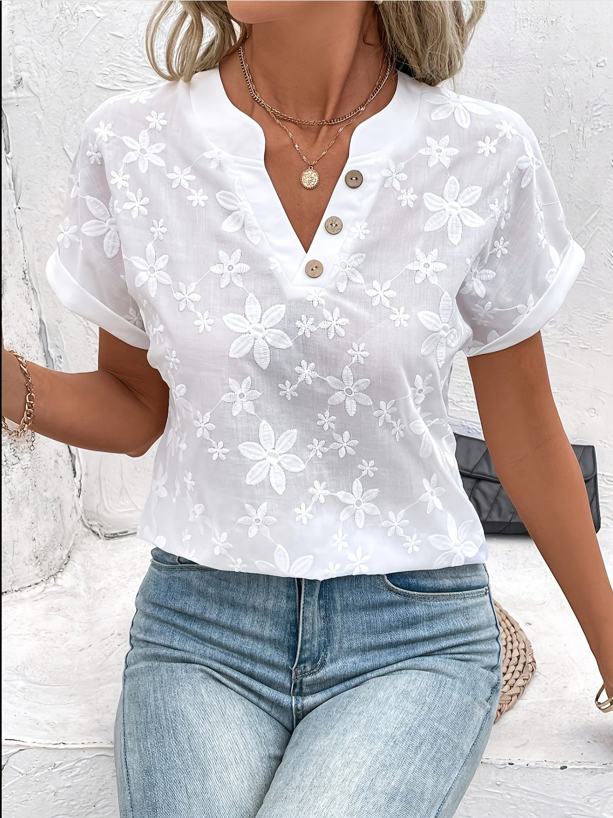 NOA | FLORAL V-NECK BLOUSE