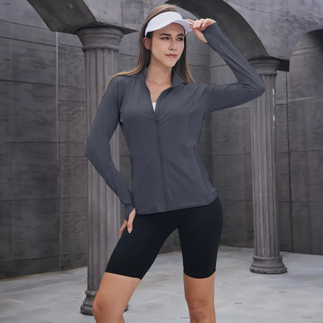 Women's lightweight zip-up running jacket
