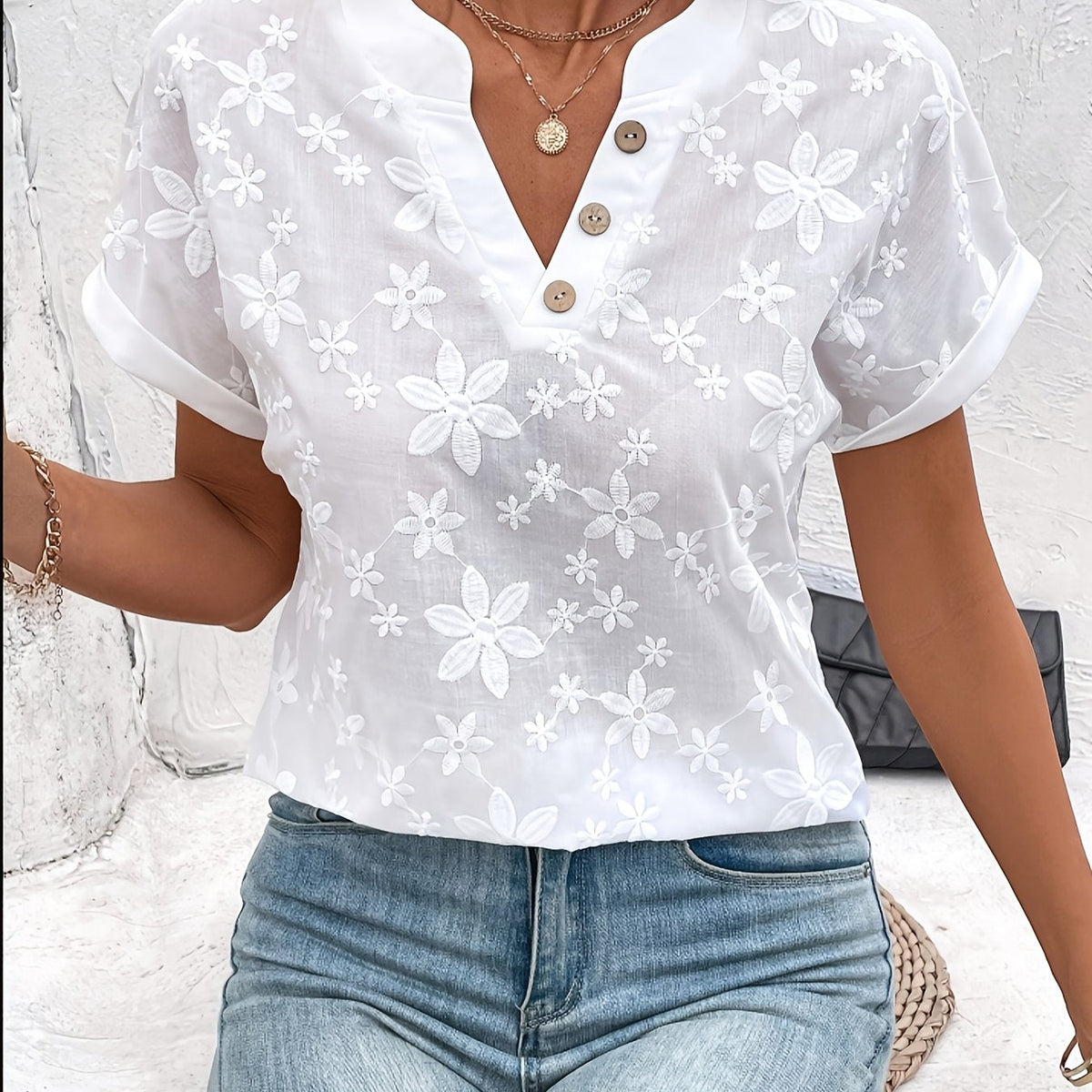NOA | FLORAL V-NECK BLOUSE
